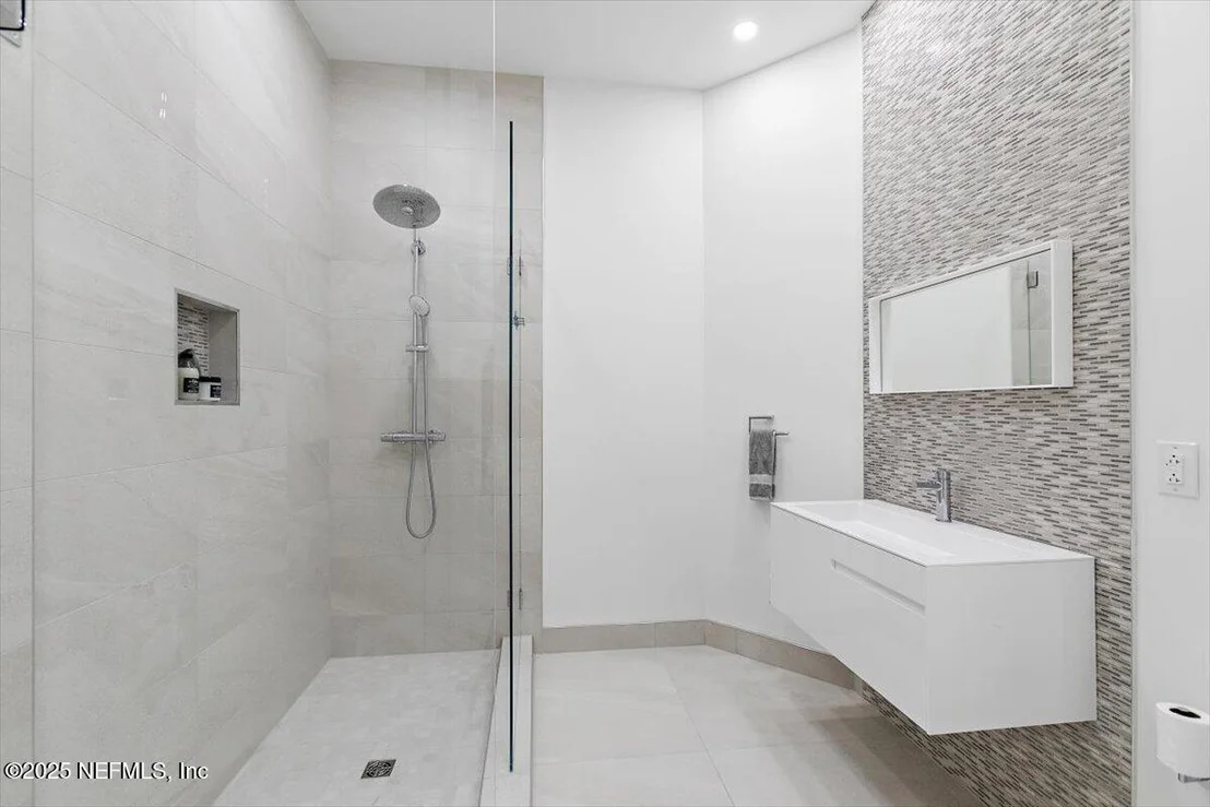 Photo of 5220 COMFORT Court
