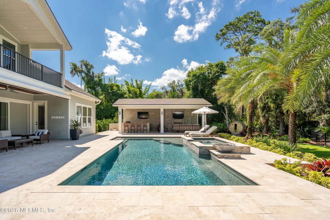 Photo of 122 SENORA Court