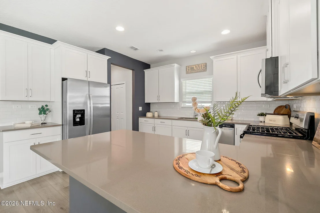 Photo of 542 SILVER LANDING Drive