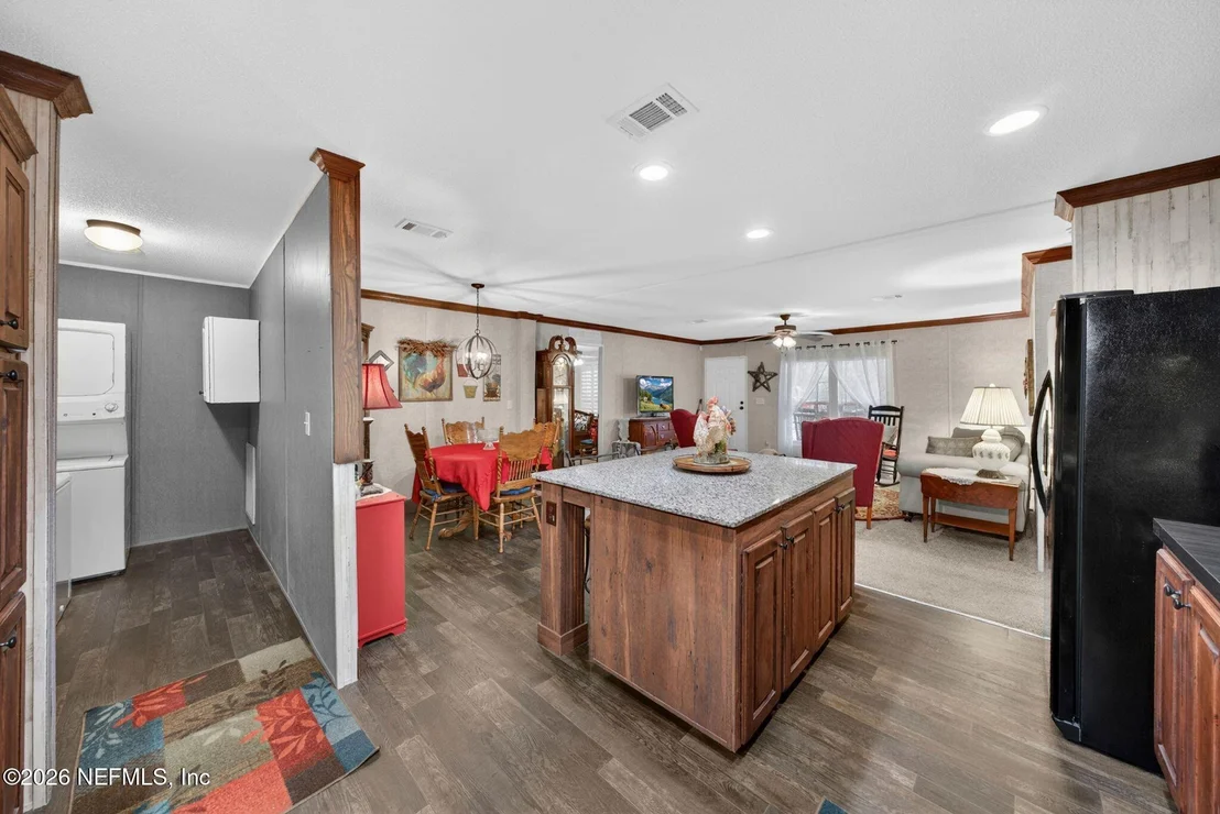 Photo of 10817 GRAYSON Street