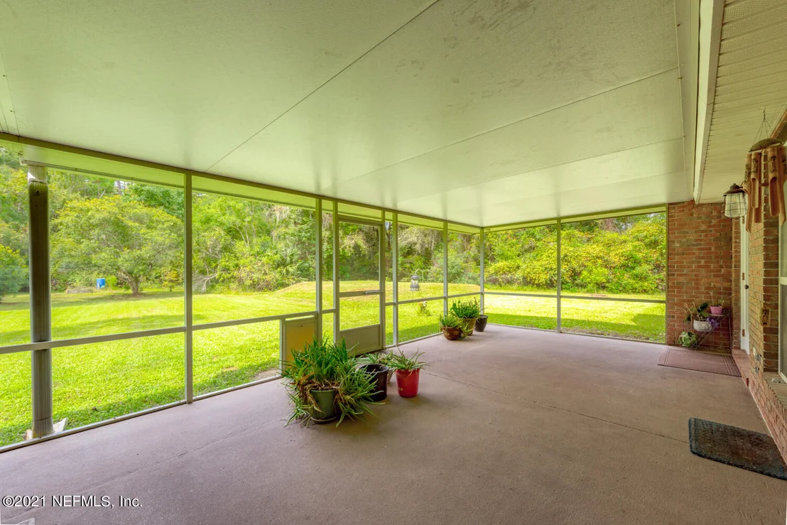 Photo of 370 CIRCLE Drive W