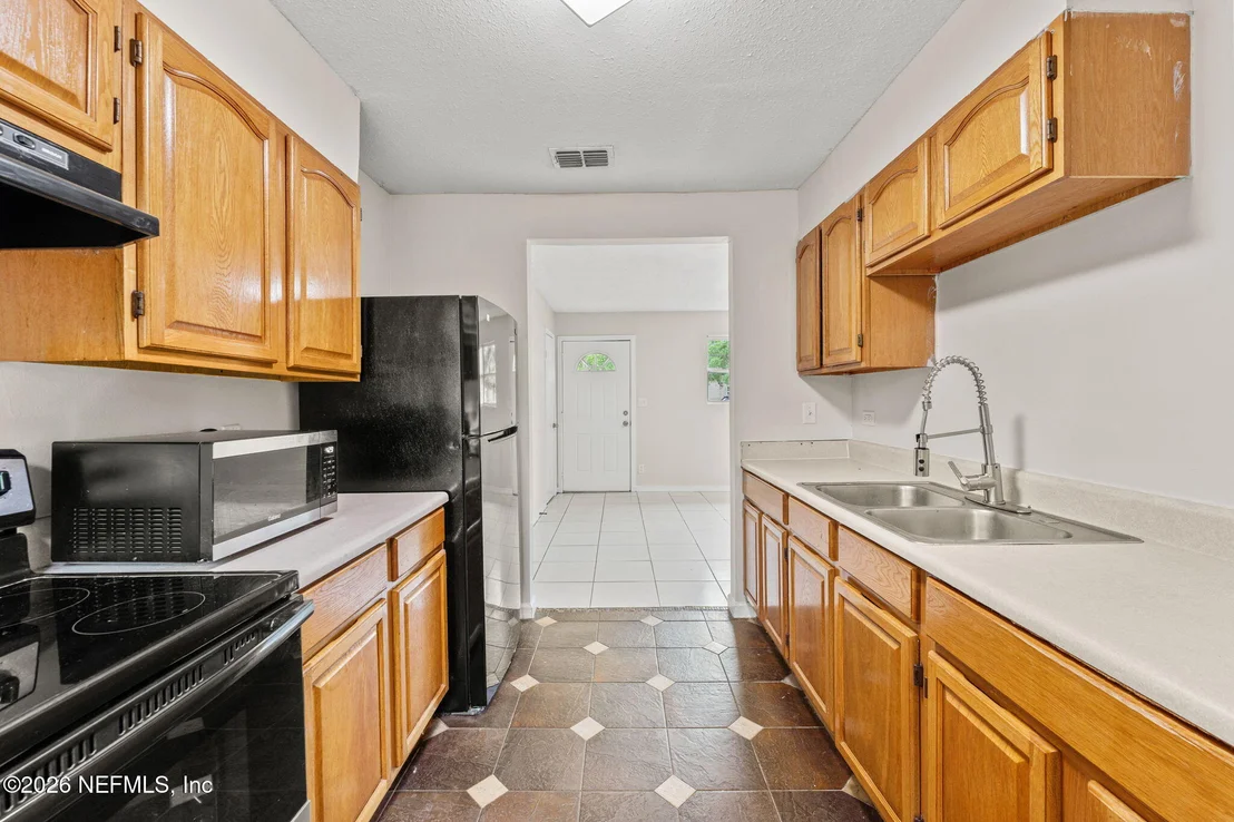 Photo of 6781 TINKERBELL Lane