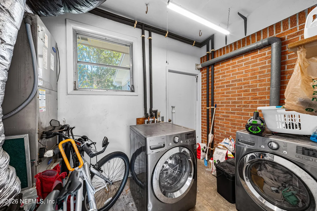 Photo of 5539 RIVERTON Road
