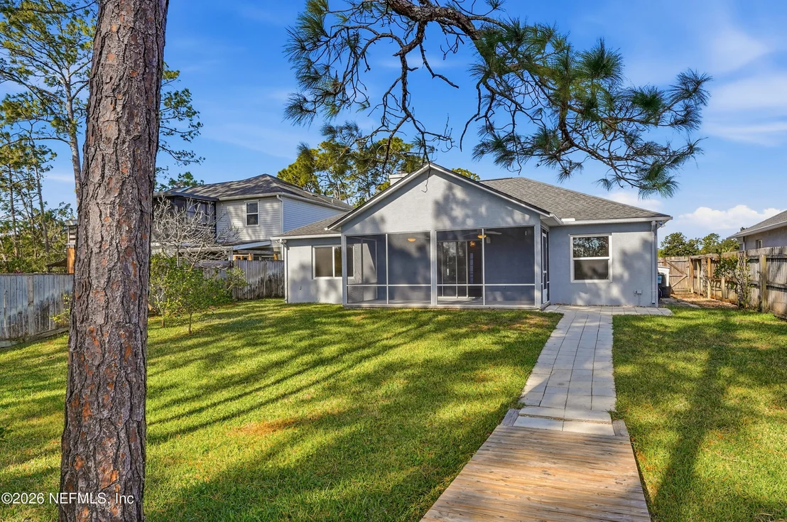 Photo of 305 ISLAND LANDING Drive