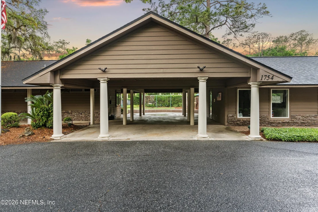 Photo of 1035 ANCHOR Road