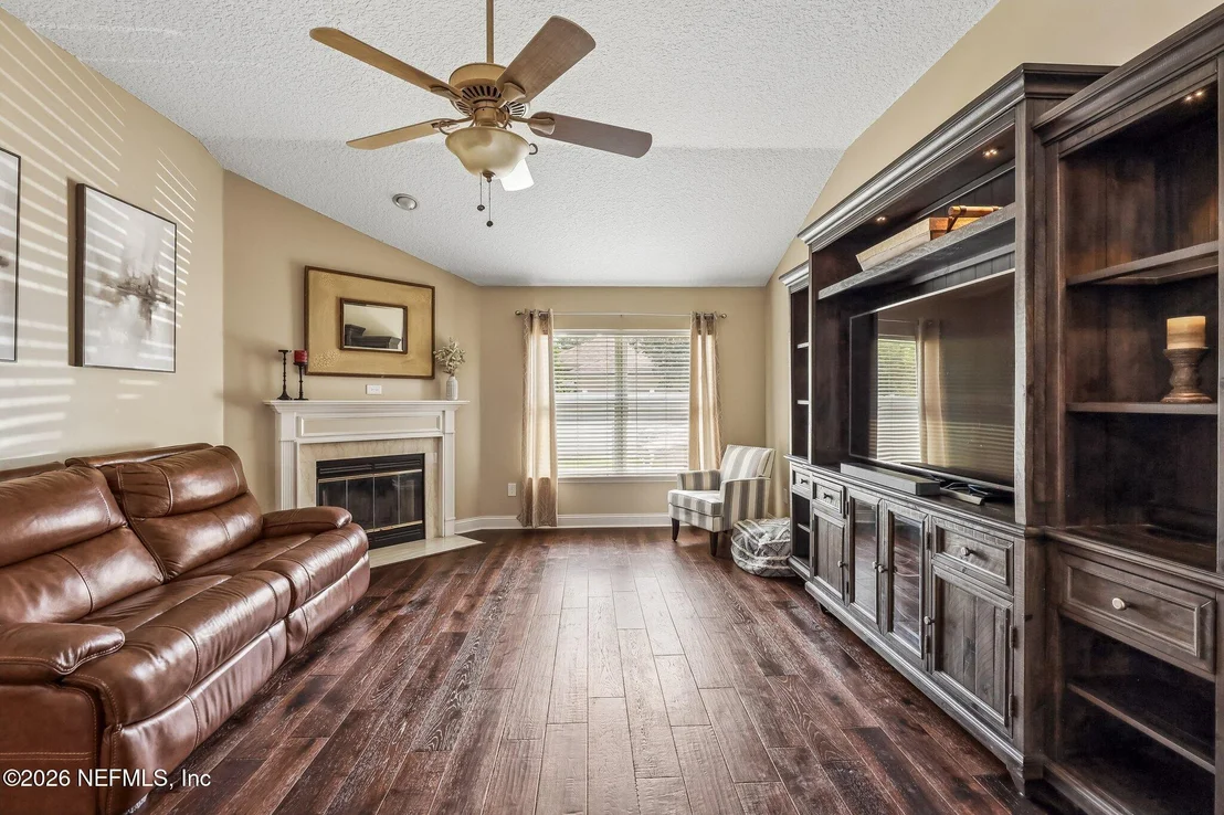 Photo of 573 WELLHOUSE Drive