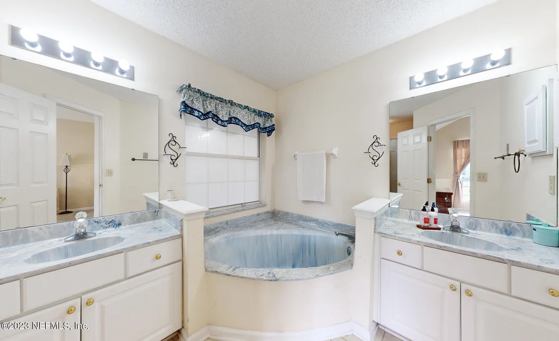 Photo of 2804 TUSCARORA Trail