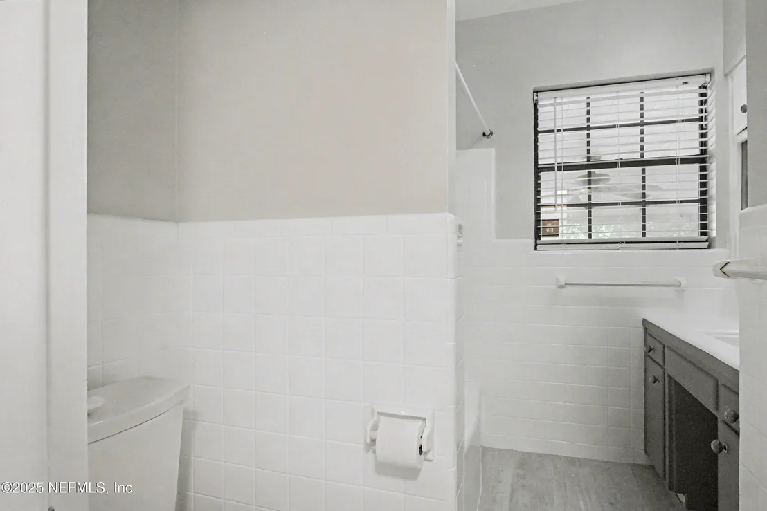 Photo of 2537 BUTTONWOOD Drive
