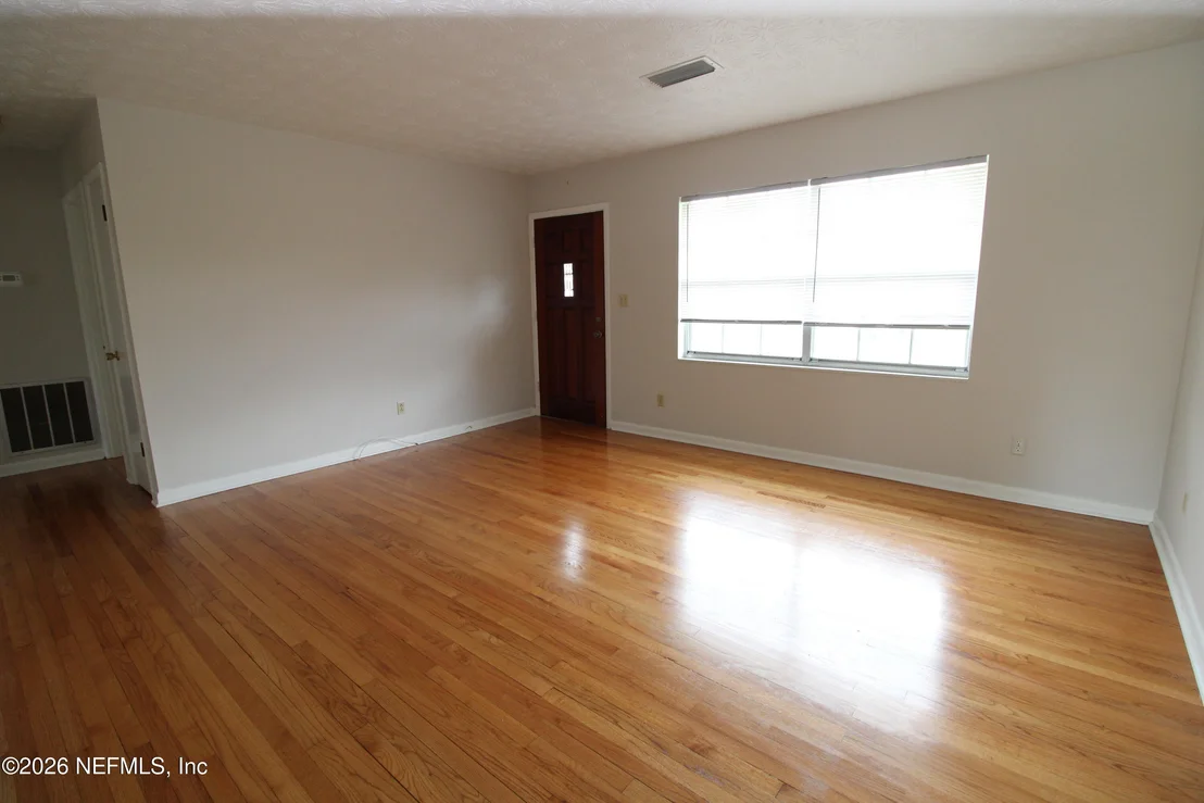 Photo of 302 SHORE Drive