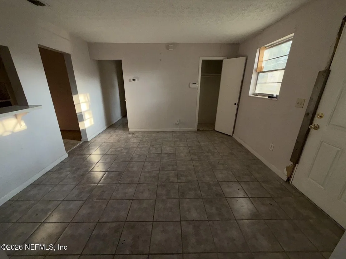 Photo of 6880 TINKERBELL Lane