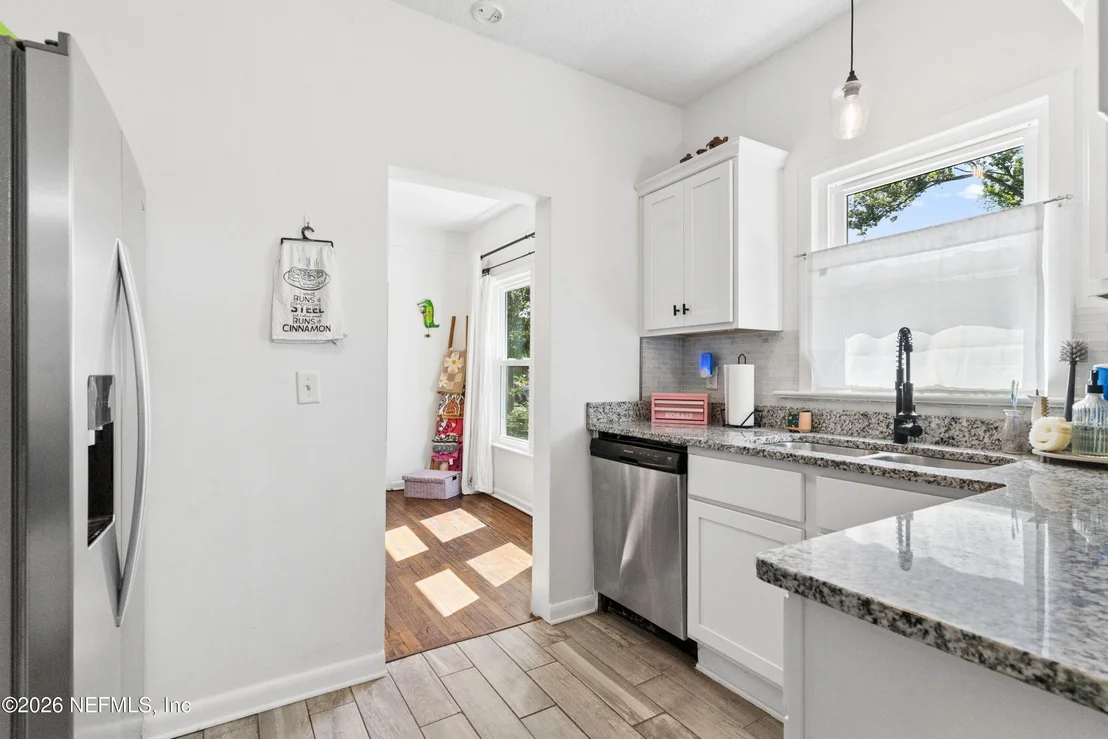 Photo of 4635 HERCULES Avenue