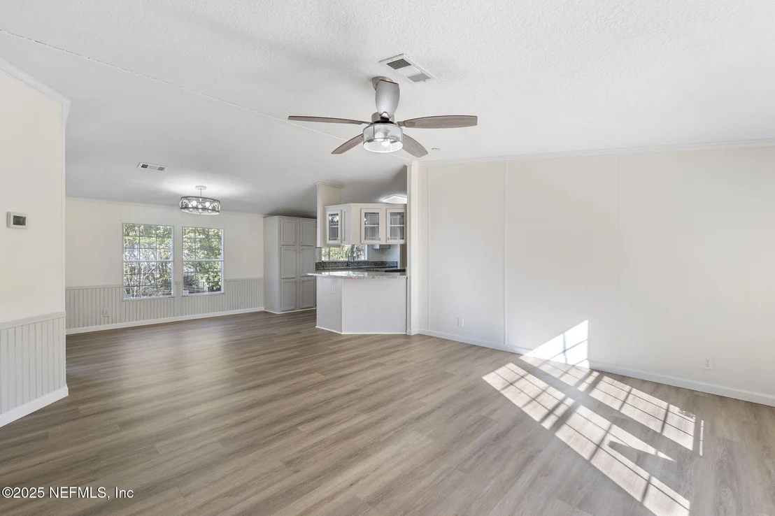 Photo of 606 JACKSON Road