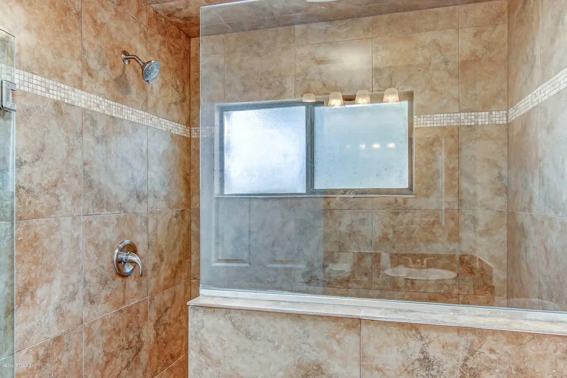 Photo of 3143 ROUNDHAM Lane