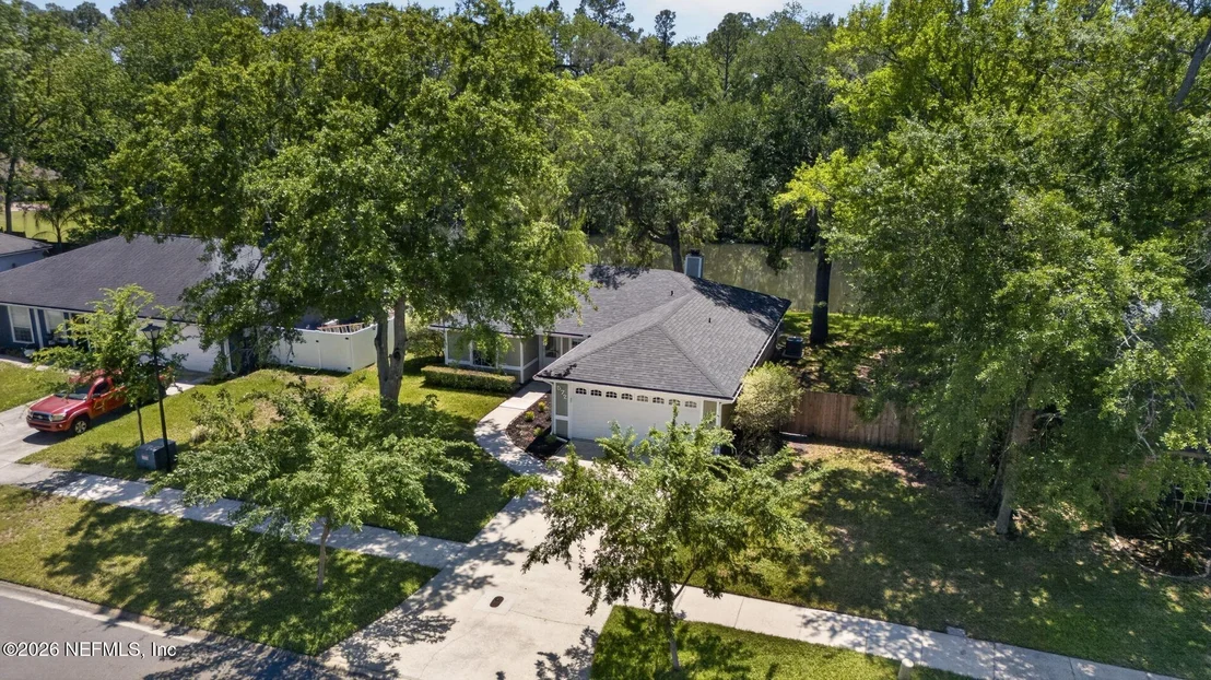 Photo of 572 COZYBROOK Lane