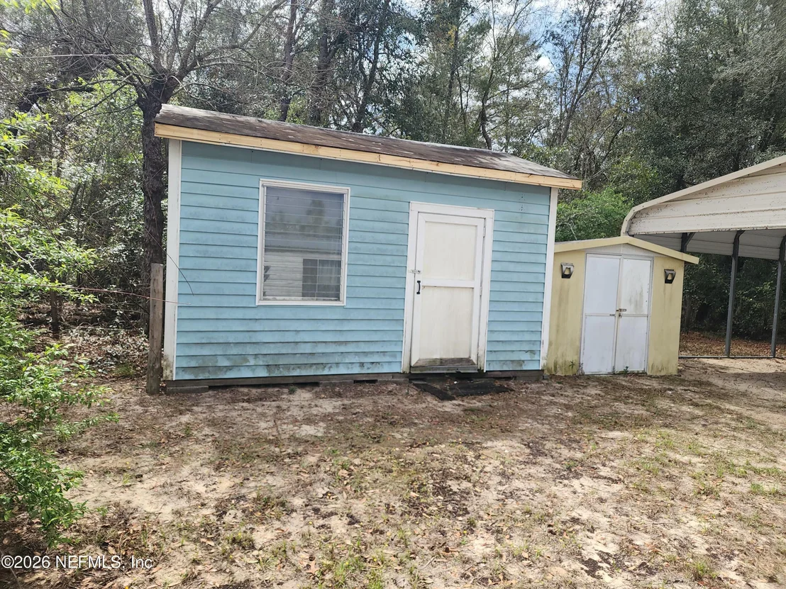 Photo of 231 LAKEVIEW Court