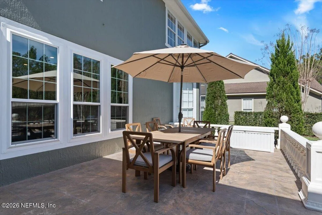 Photo of 844 EAGLE POINT Drive