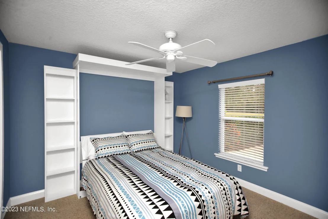 Photo of 944 OXFORD Drive