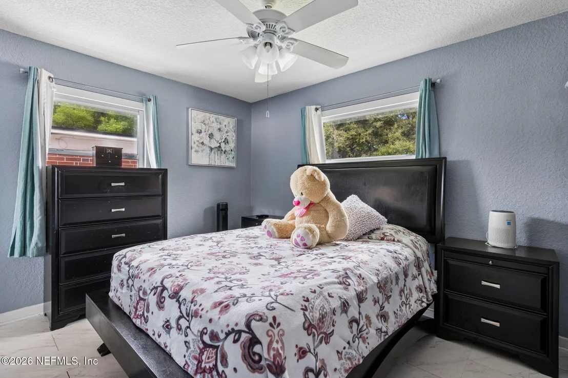 Photo of 2426 LIGUSTRUM Road