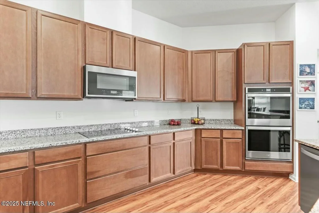 Photo of 10451 COLLINS FIELD Circle