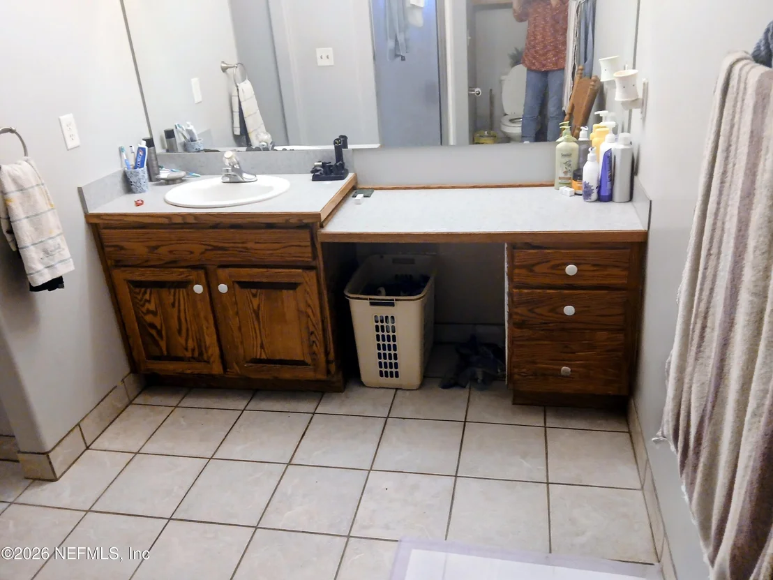 Photo of 115 CRESTWOOD Drive