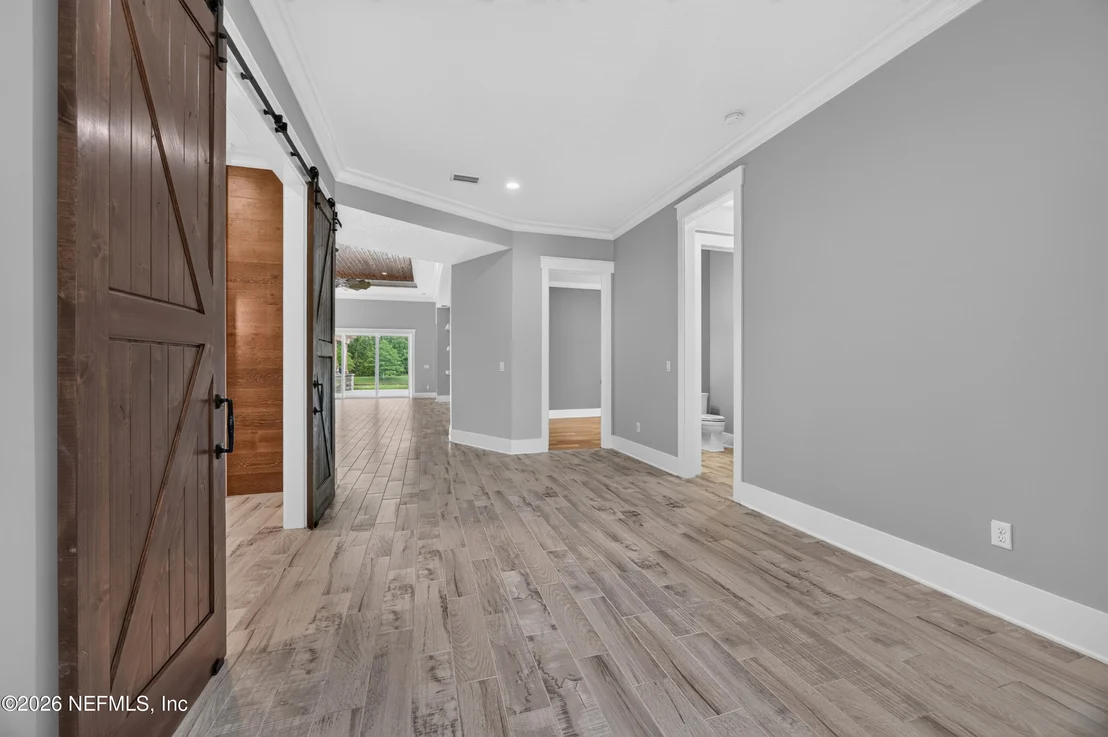 Photo of 186 FRESHWATER Drive