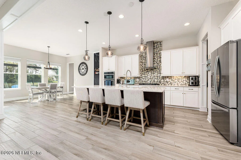 Photo of 818 OUTLOOK Drive