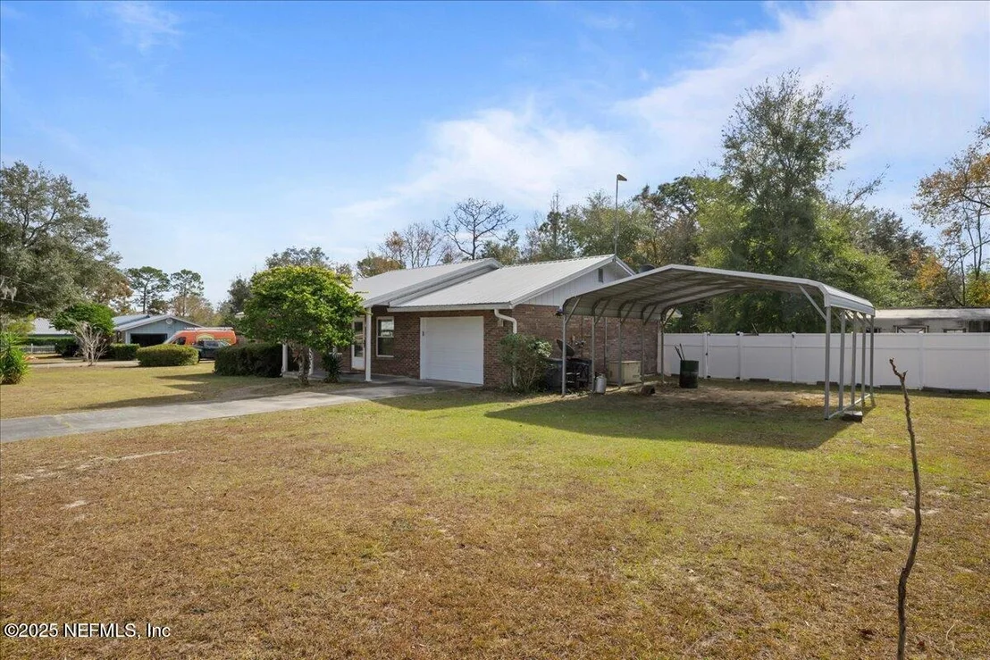 Photo of 105 CRESTWOOD Drive