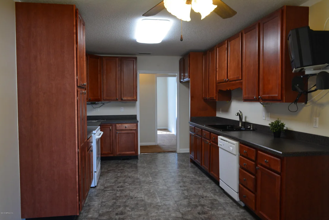 Photo of 9161 HIPPS Road