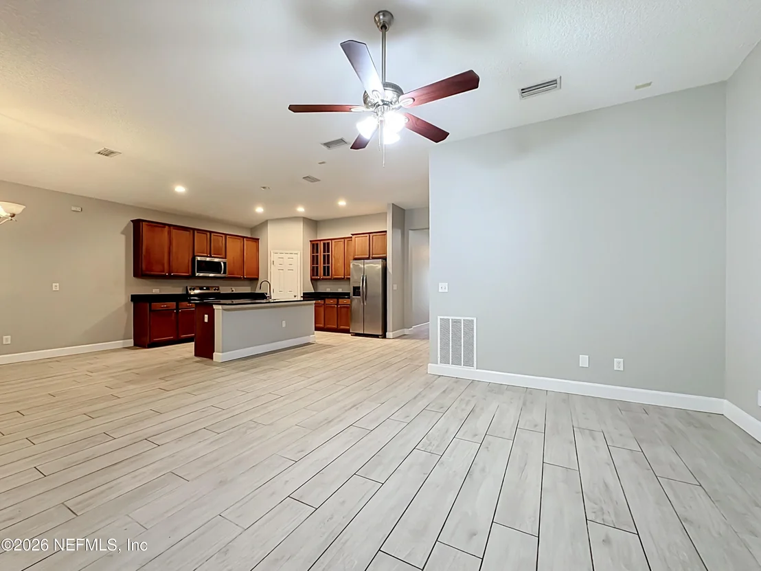 Photo of 318 CANDLEBARK Drive