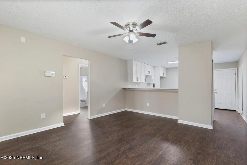 Photo of 7652 BRONSON Lane