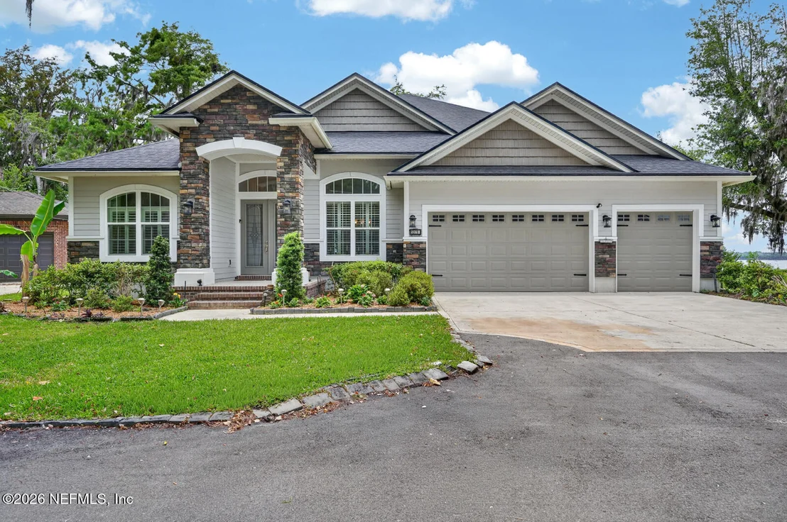 Photo of 10111 COUNTY ROAD 13 N
