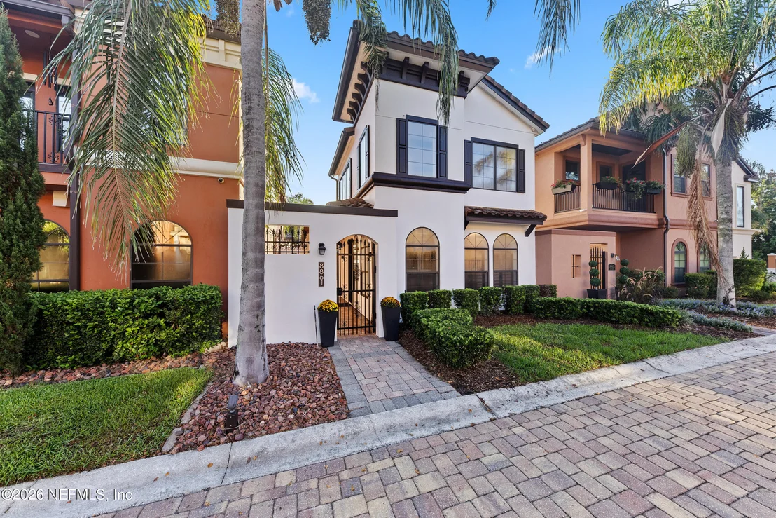 Photo of 8861 LA TERRAZZA Place