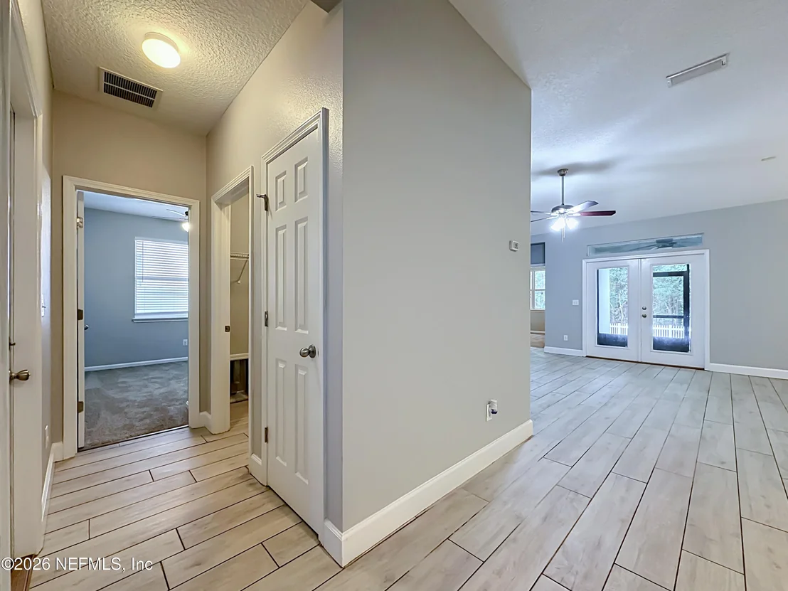 Photo of 318 CANDLEBARK Drive