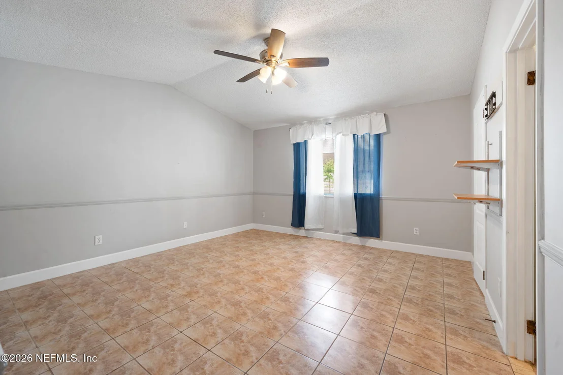 Photo of 8121 MORRISTOWN Trail