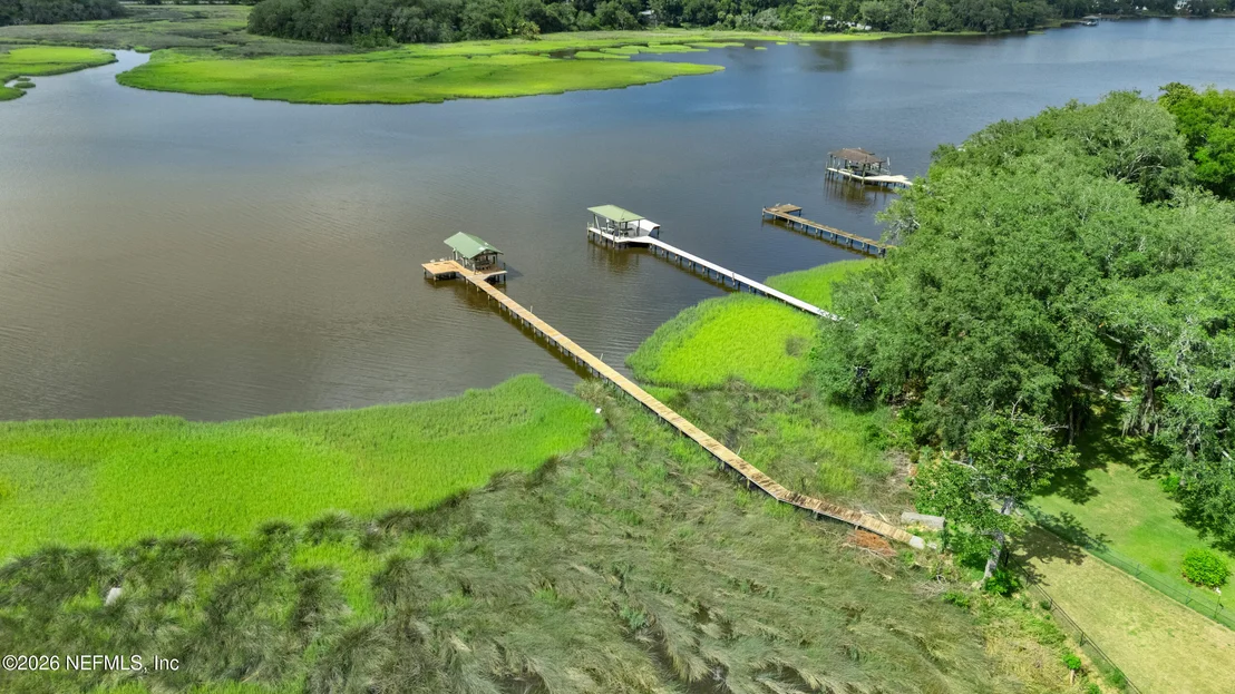 Photo of 1045 CEDAR BAY Road