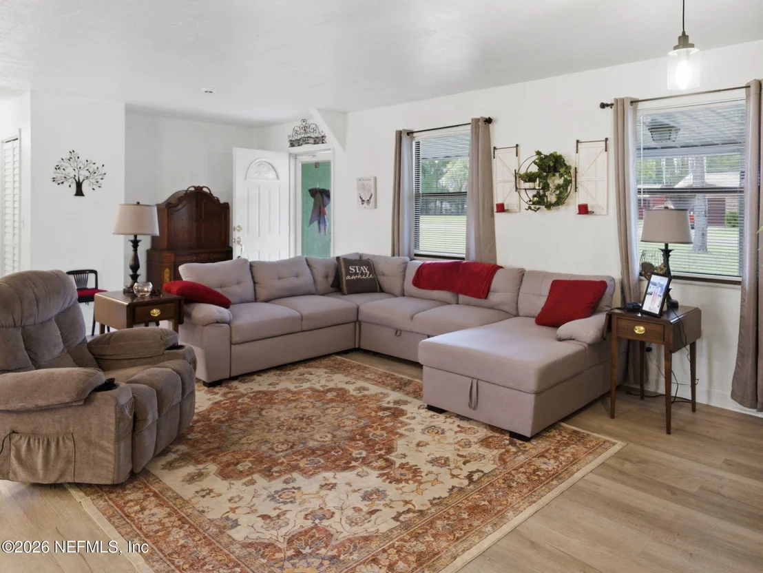 Photo of 334 7TH Way
