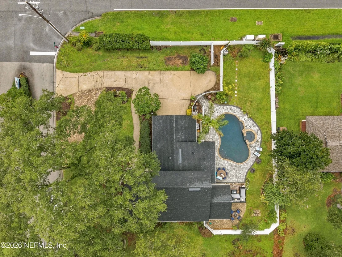 Photo of 1407 RIVERGATE Drive