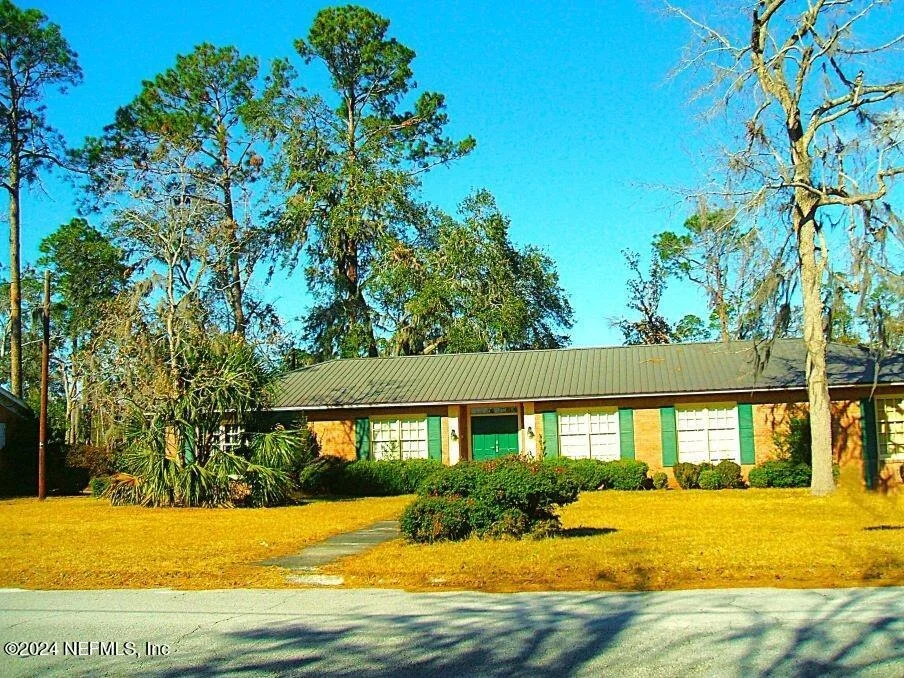 Photo of 1113 FIELDCREST Road
