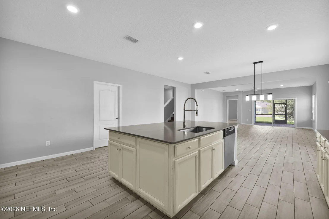 Photo of 3996 ARBOR MILL Circle