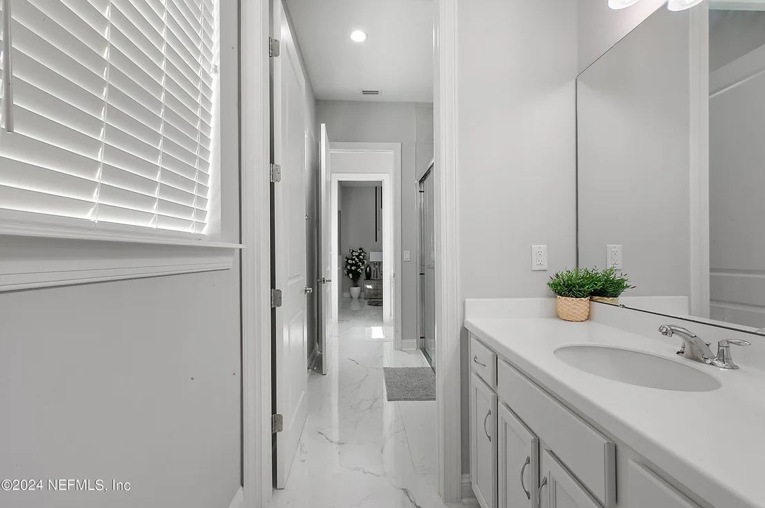 Photo of 10468 SILVERBROOK Trail