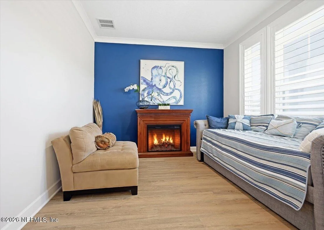 Photo of 146 BLUE HAMPTON Drive
