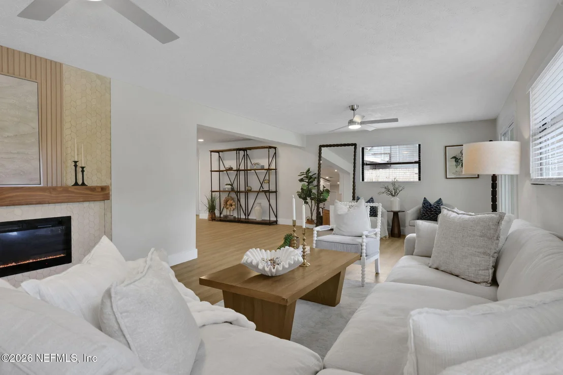 Photo of 509 PENMAN Road