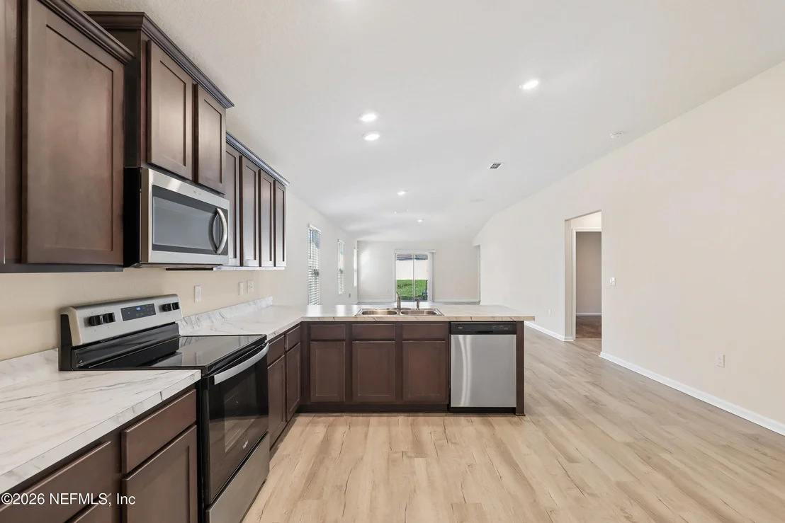 Photo of 8076 DANCING FOX Street