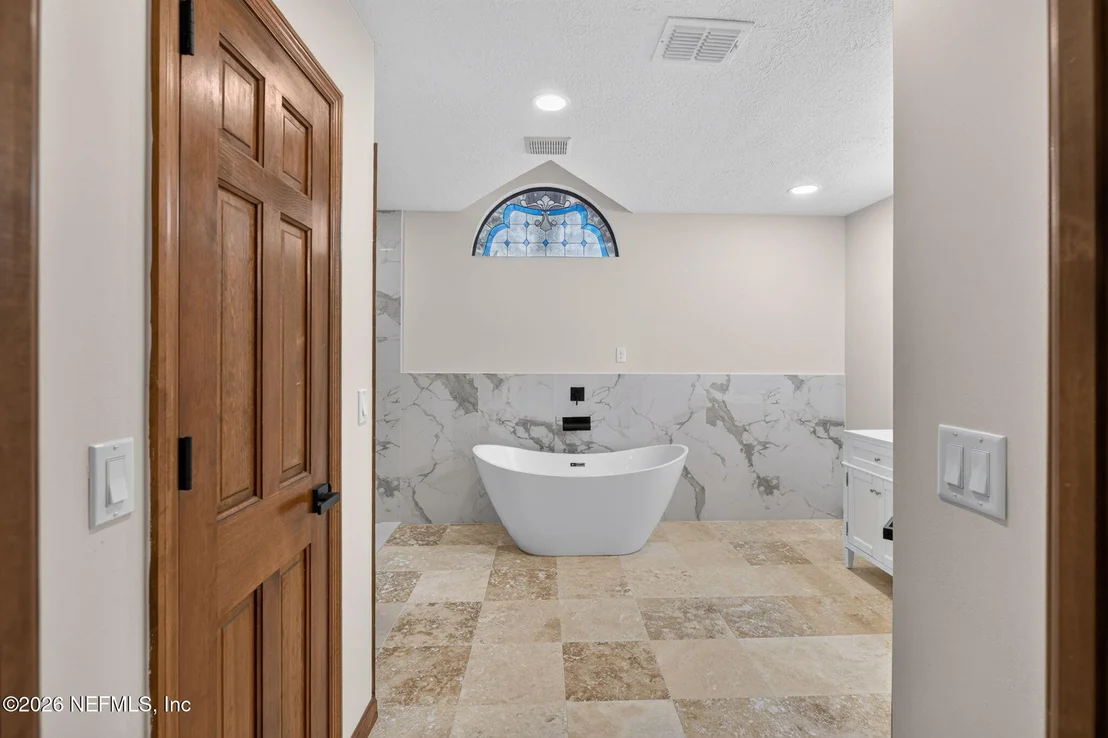 Photo of 3016 NAUTILUS Road