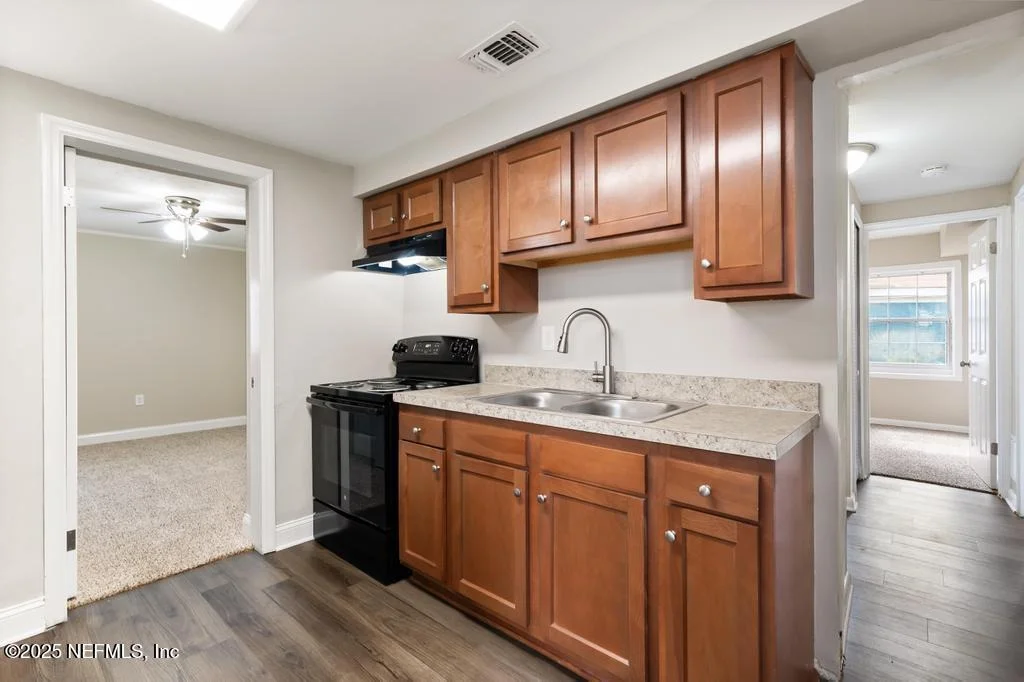 Photo of 5803 GERANIUM Road