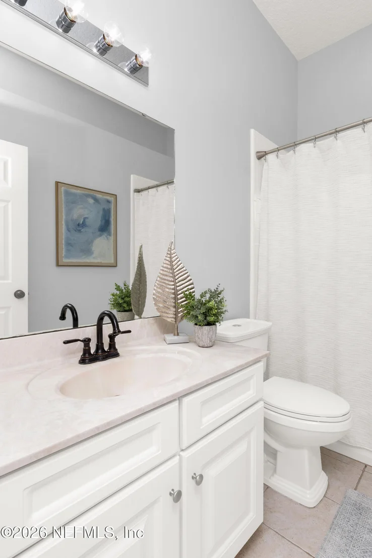 Photo of 784 W DEVONHURST Lane
