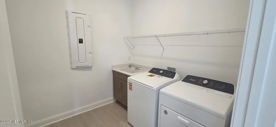 Photo of 279 PINE LEAF Drive