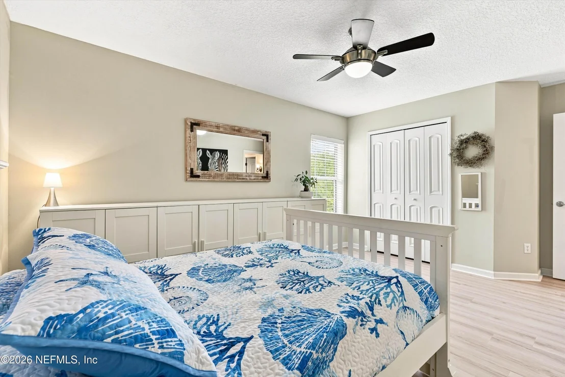 Photo of 570 SADDLESTONE Drive