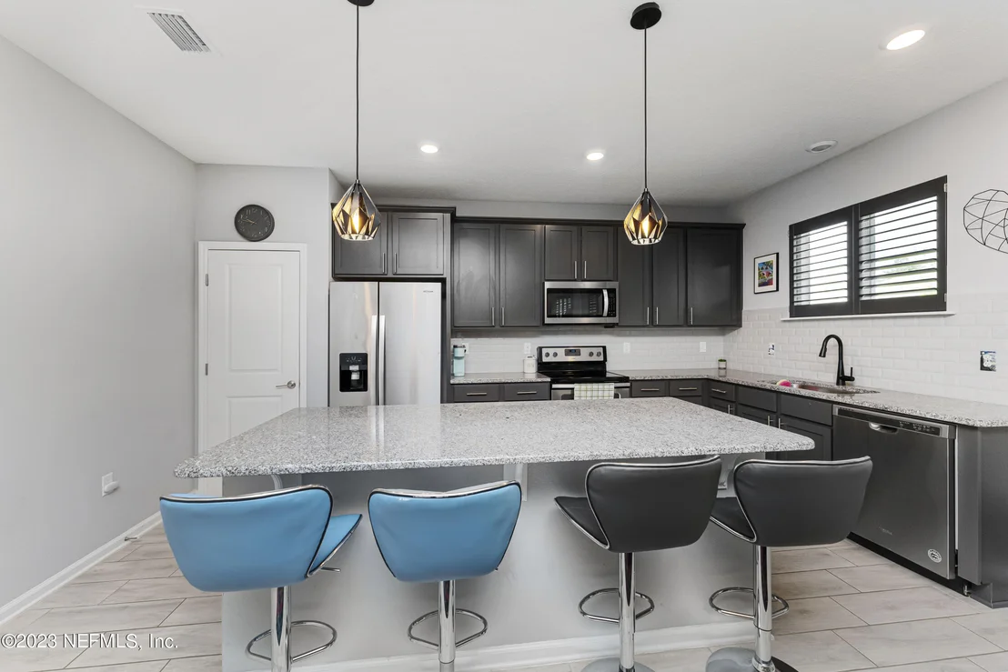 Photo of 1414 KNUDSON Drive