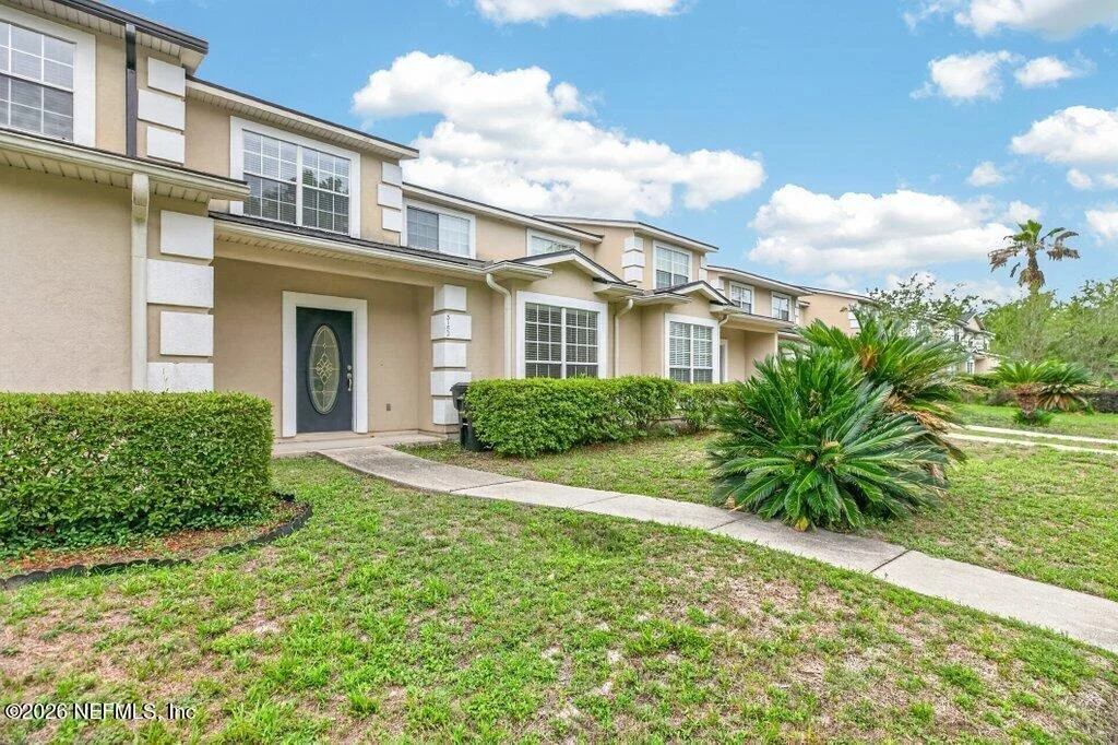 Photo of 3152 RAVINES Road